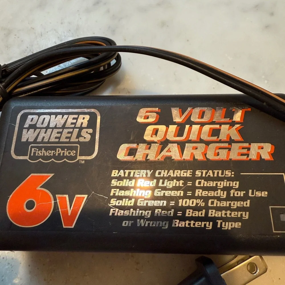 Fisher-Price Power Wheels 6‎ Volt Quick Charger Battery Charger
